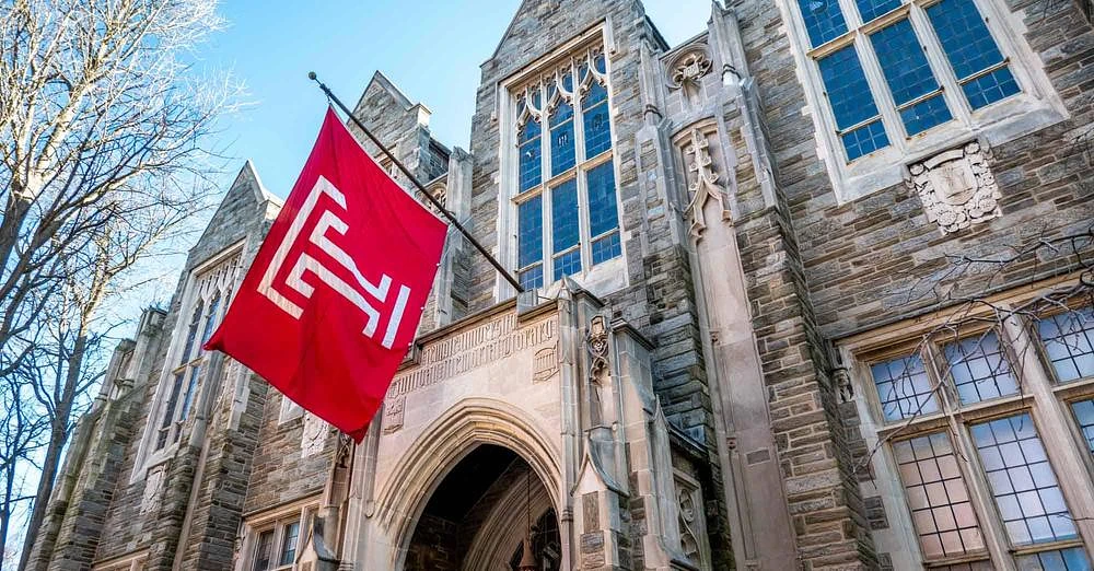 Temple's flag on campus. 